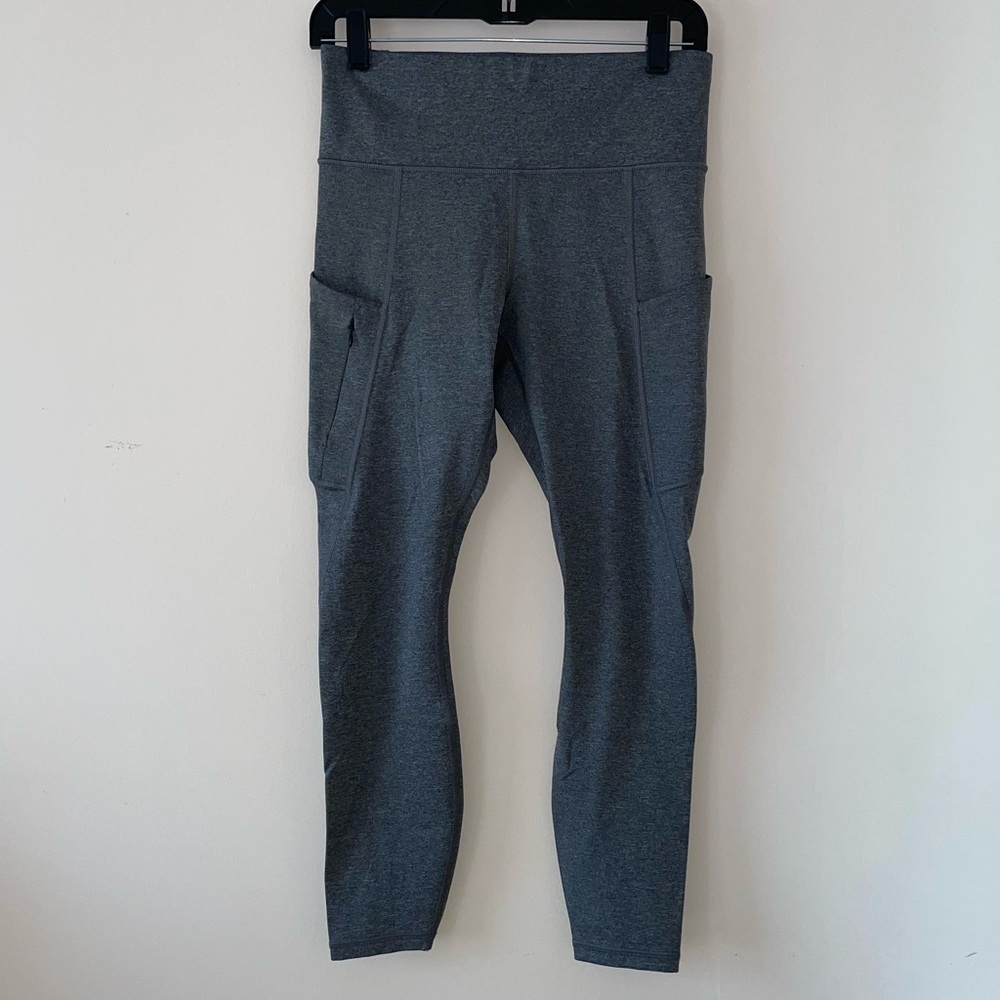Athleta Stash Pocket Leggings in Heather Gray Size Small
